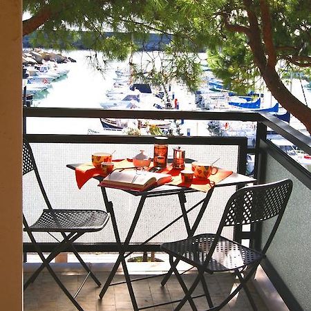 산토바르톨로메오알마레 La Terrazza Tra Pini E Mare 아파트 객실 사진